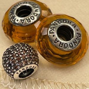 Pandora fall bead set in amber yellow🍁🍂 pretty for a November bracelet